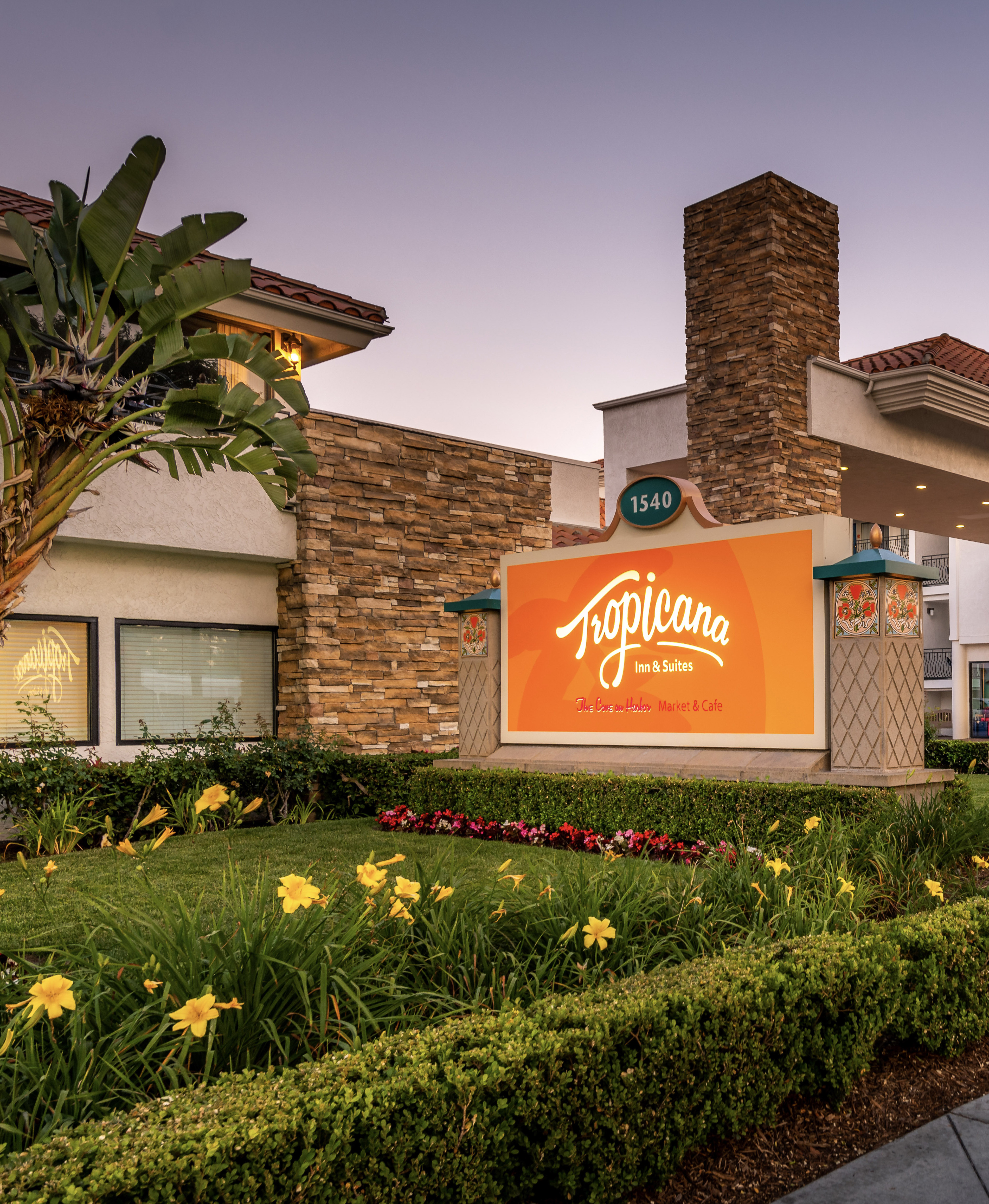 Tropicana Inn & Suites — photo 47 of 60